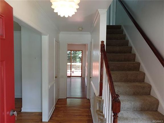 5th image of 10604 Cliffmore Dr