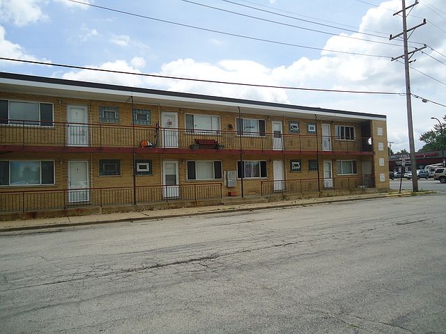 1st image of 5720 W 95th St APT 5