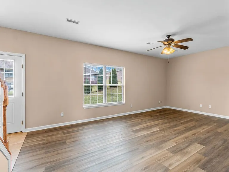 2862 Larkspur Ct — Photo 12