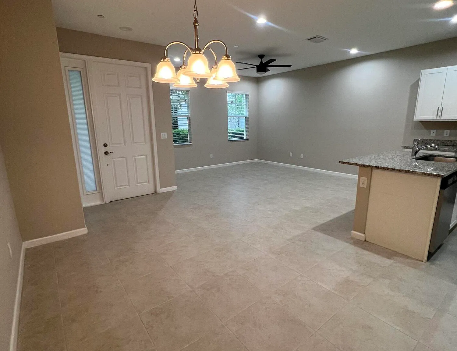 3 bed, 2.5 bath, 1614 sqft, $3,100 — Photo 2