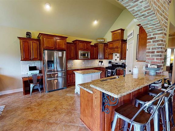 5th image of 104 Gracie Ln