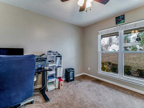 4th image of 1028 Fleming Dr