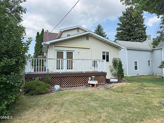 5th image of 751 2nd St SW