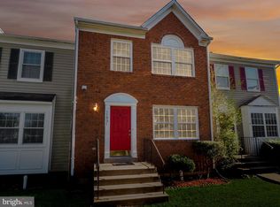 17951 Milroy Dr, Dumfries, VA 22026
