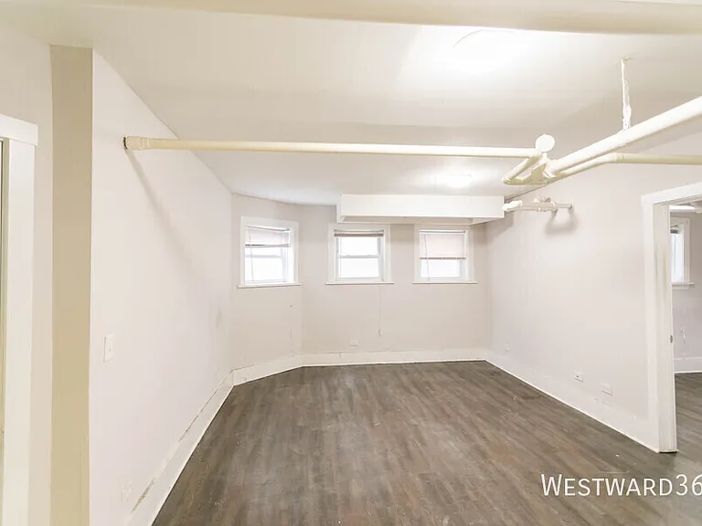 1662 W Farwell Ave #G — Photo 4