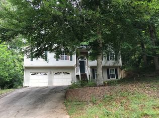 5518 Trophy Ct, Flowery Branch, GA 30542
