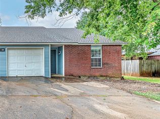 1391 N Boxley Ave, Fayetteville, AR 72704