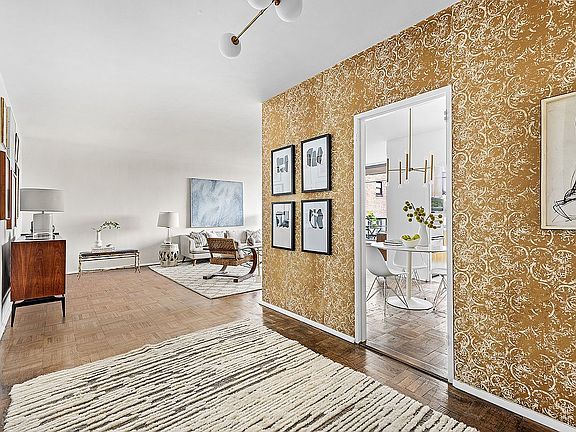 5th image of 37 W 12th St APT 11D