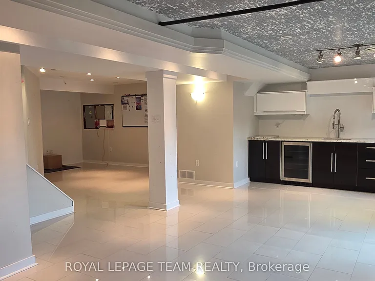 2714 Grand Vista Cir — Photo 30