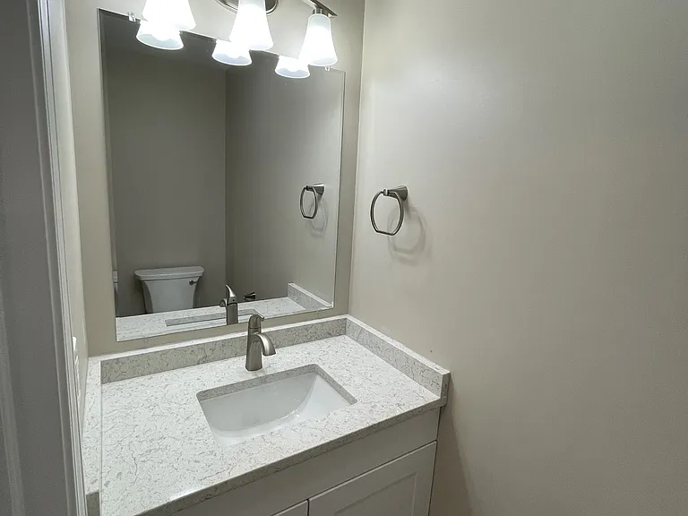 36 W State St #A-4 — Photo 7