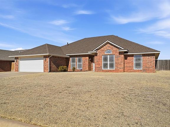 3rd image of 1813 Javelina Dr