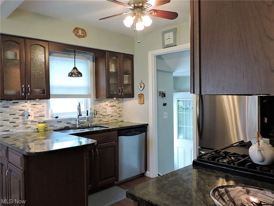 3404 W 231st St, North Olmsted, OH 44070 Zillow