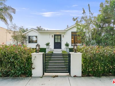 2111 Glendon Ave, Los Angeles, CA, 90025