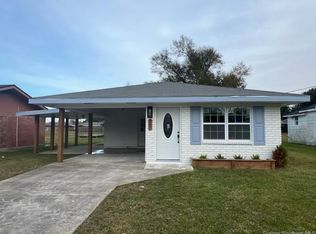 207 S Bowers Ave, Iowa, LA 70647