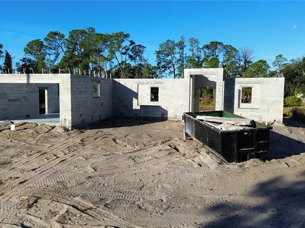 1405 Winthrop St, North Port, FL 34288