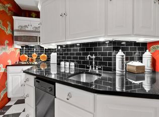 2 Beekman Pl APT 3G, New York, NY 10022