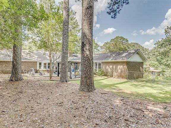 4th image of 3707 Shoreview Dr