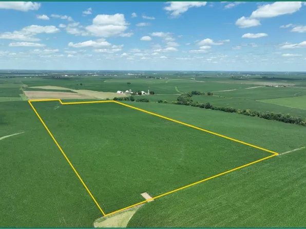 165th St, Clarence, IA 52216
