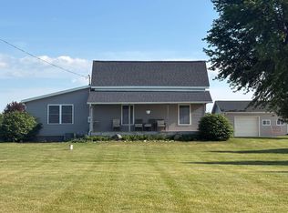3200 E North Ridge Rd, Chesaning, MI 48616