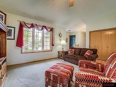 4th image of 120 Pebble Creek Dr