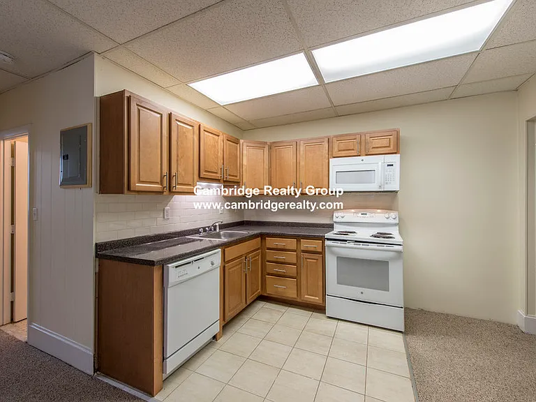 518 Cambridge St #3A — Photo 1