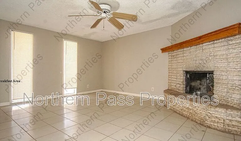244 Mardi Gras Dr — Photo 12