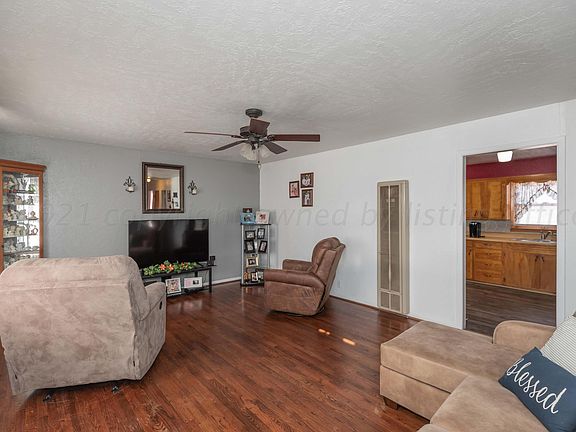 5th image of 801 Frederick St