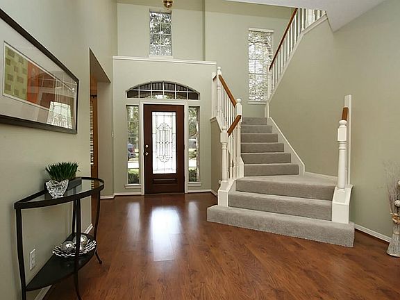 4th image of 5530 Island Breeze Dr