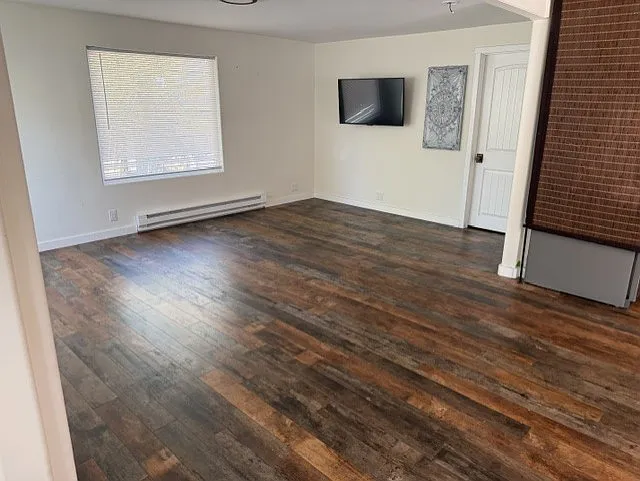 120 Stafford St — Photo 6