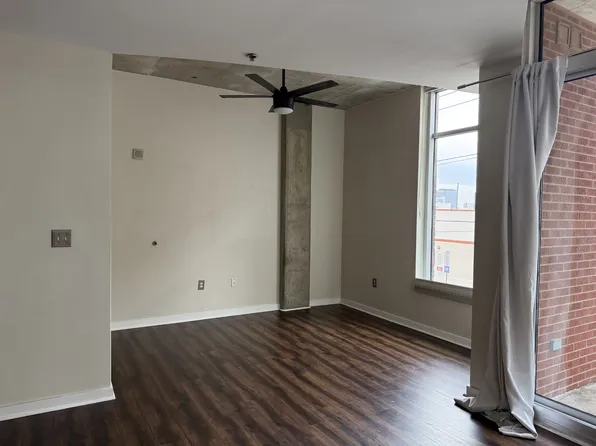 600 12th Ave S APT 408, Nashville, TN 37203