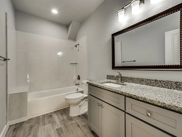 5827 Rivendell Dr — Photo 16