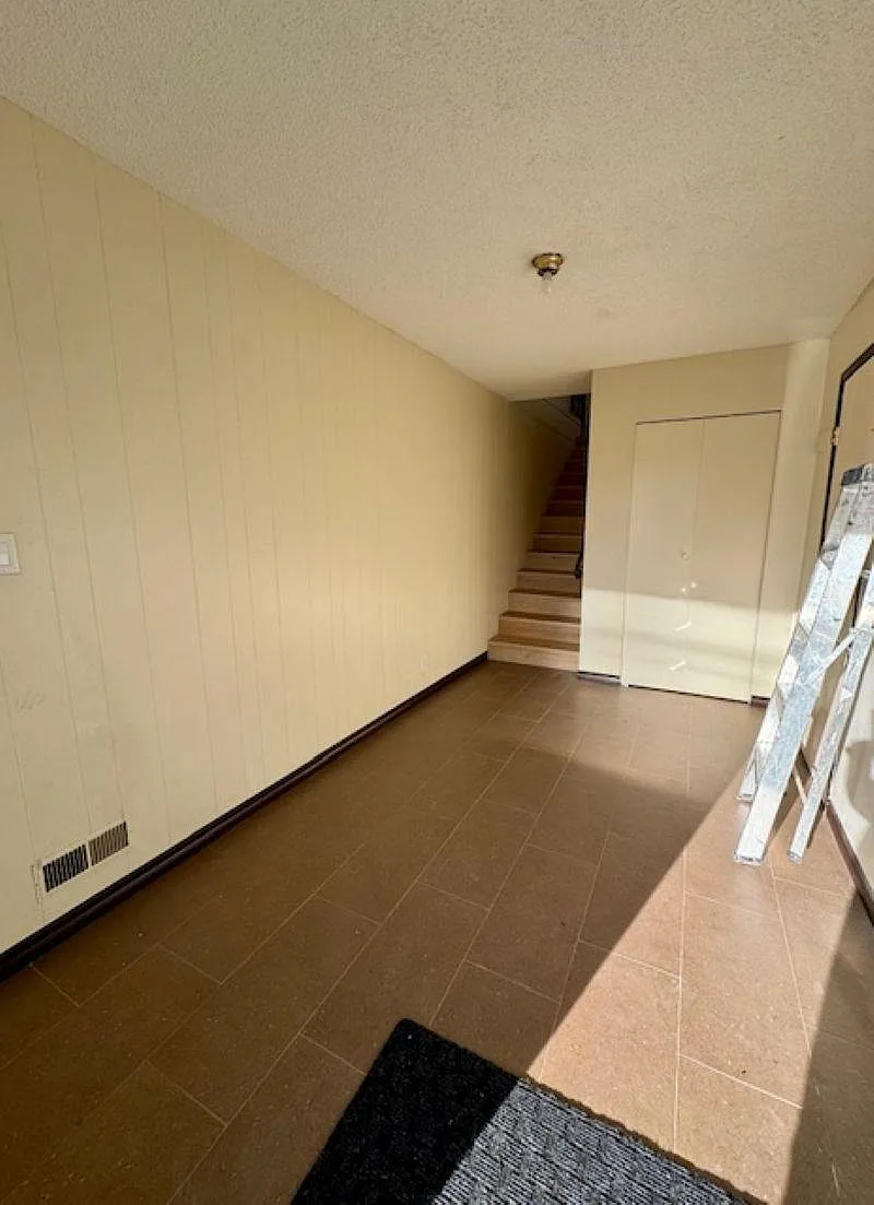 5 bed, 1925 sqft, $3,100 — Photo 3