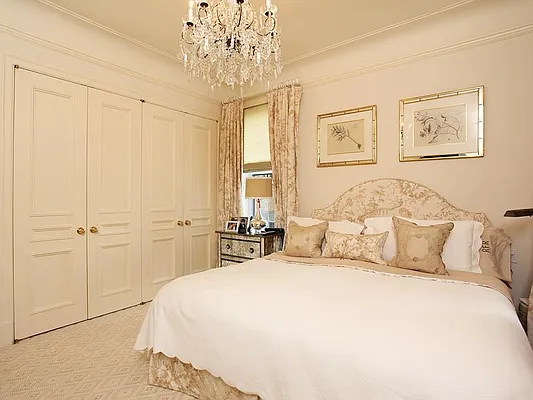 Sold by Sotheby's International Realty | media 14