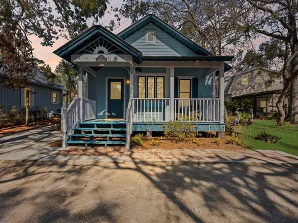 317 NE Lisette Ln, Steinhatchee, FL 32359