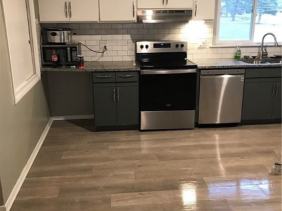 2nd image of 7233 Yorkshire Dr