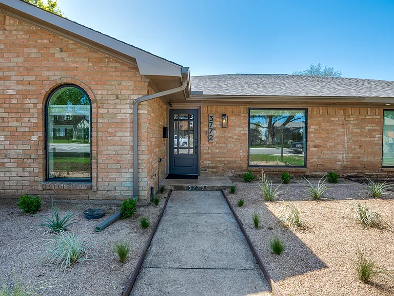 3772 Weeburn Dr — Photo 31