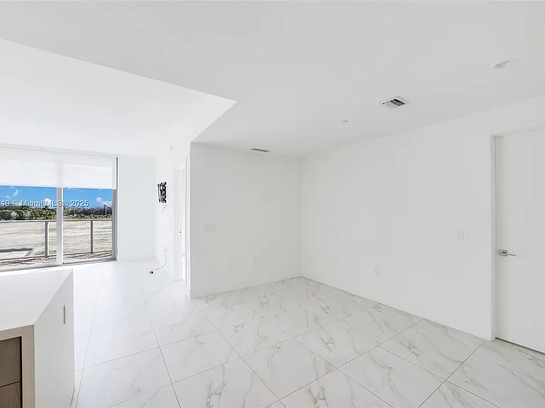 2000 Metropica Way #306 — Photo 11