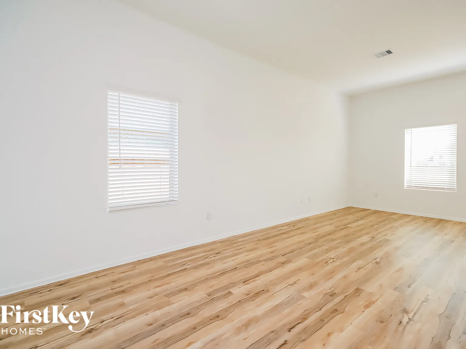 4 bed, 2.5 bath, 2119 sqft, $2,615 — Photo 3