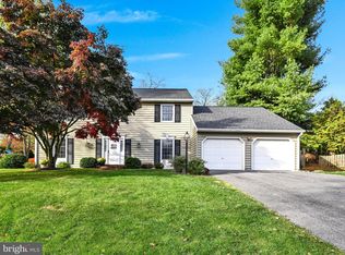 2906 Brookfield Rd, Lancaster, PA 17601