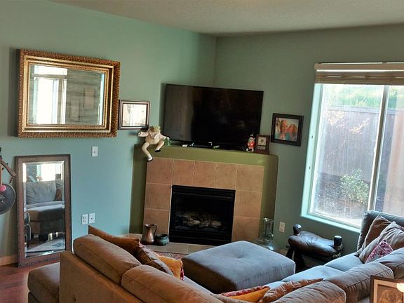 5th image of 4302 NE 34th Cir