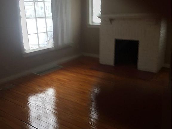 2nd image of 617 Marian Ave
