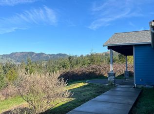 51107 Highway 242, Broadbent, OR