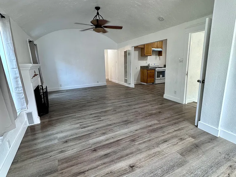 1736 Junipero Ave #A — Photo 4
