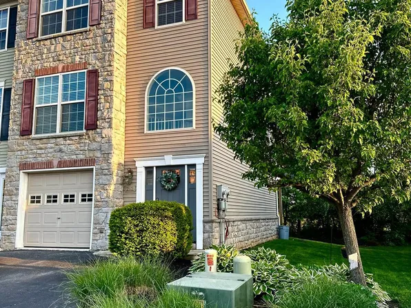 292 Red Cedar Ln, Marietta, PA 17547