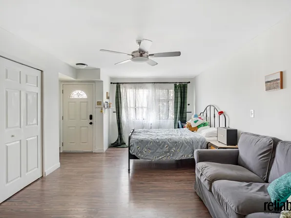 17a Gregory Lane image 5 of 8