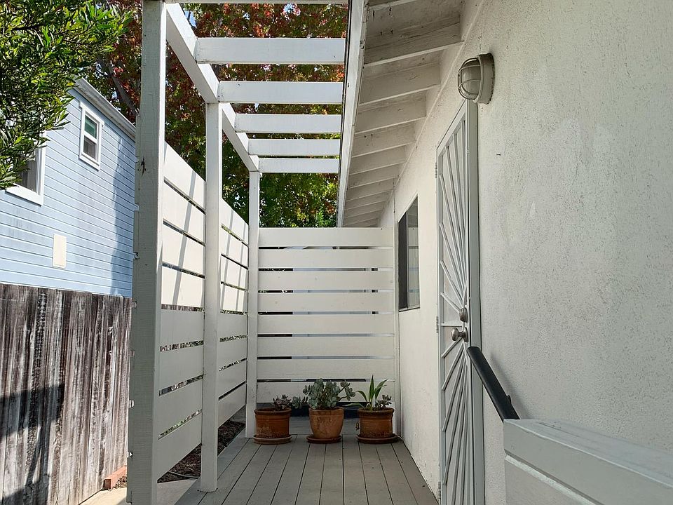 1st image of 502 Ashland Ave
