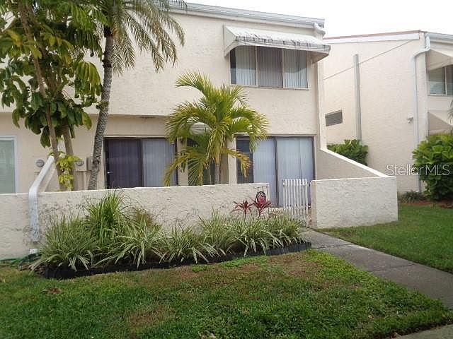 1st image of 8713 Cove Ct