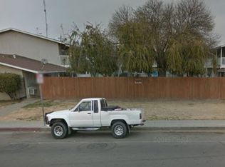 1130 W Bush St APT BB, Lemoore, CA 93245
