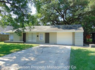 6030 Ridgeway Dr, Houston, TX 77033