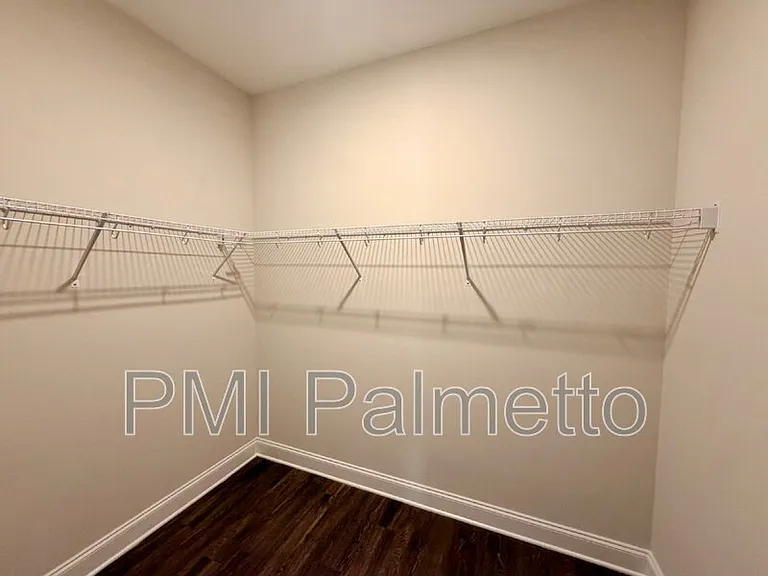 628 Colston Ln — Photo 24